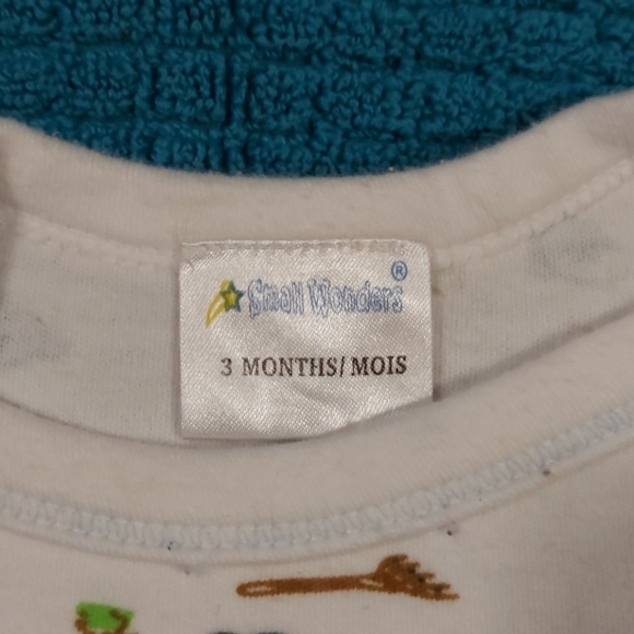 Small wonders 3 month onsie - Picture 2 of 4